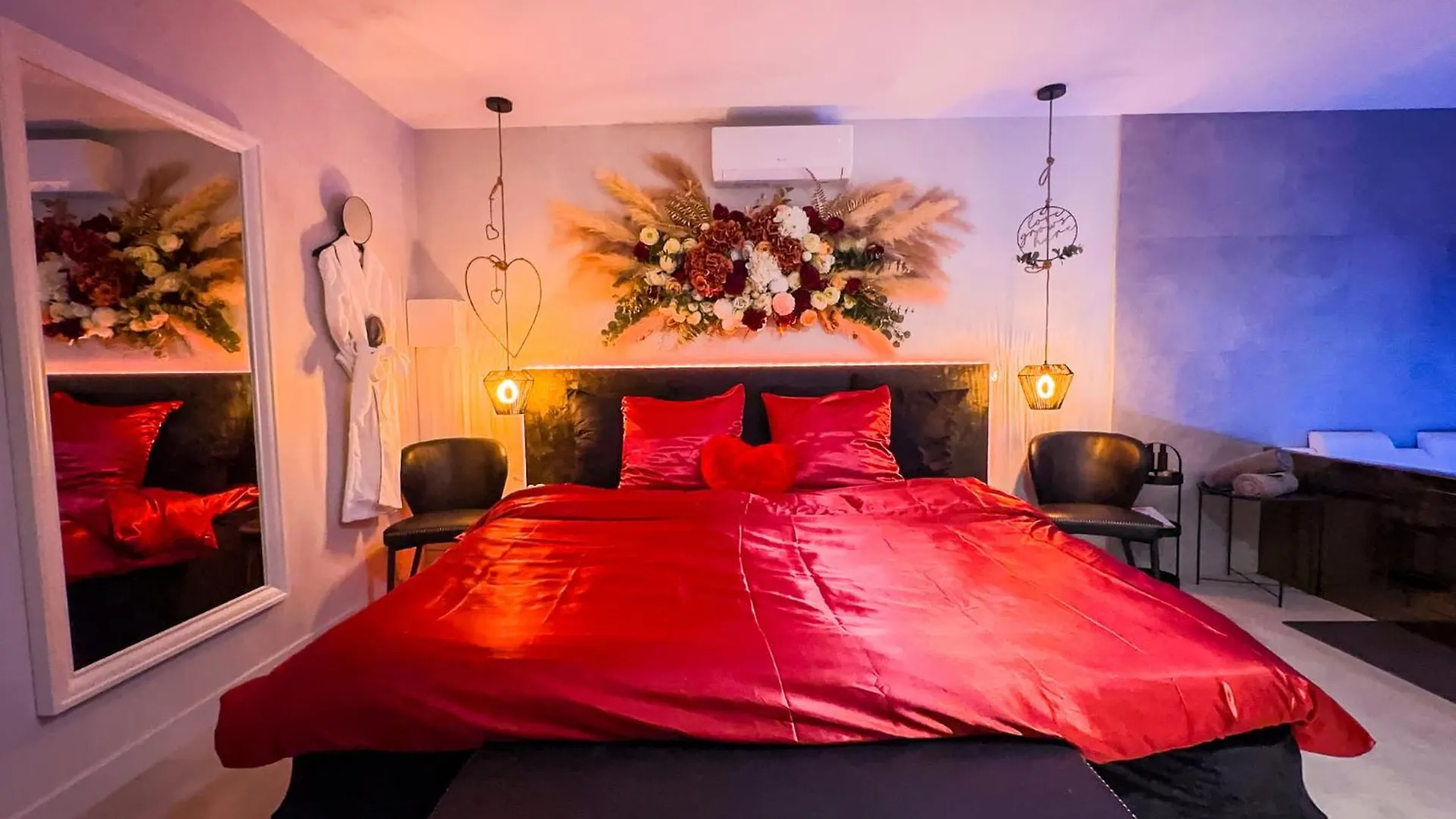 Yetişkin Oteli Serenity Suite - Love Room Vénissieux